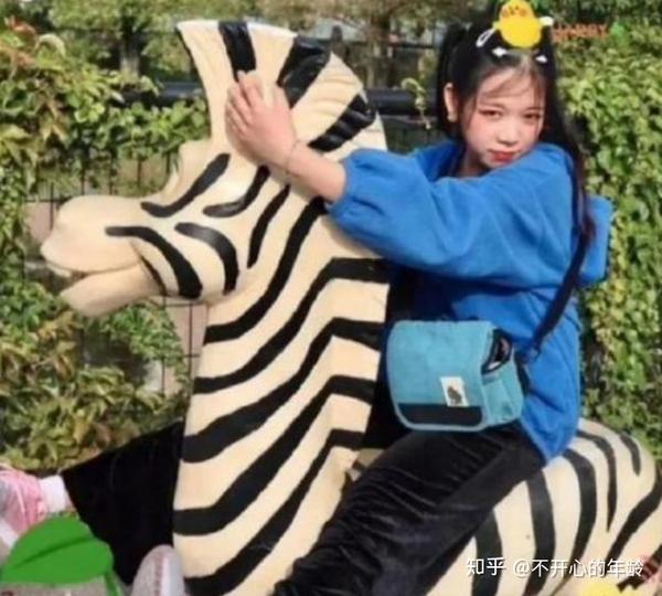 搞笑高中女生運(yùn)動(dòng)會(huì)文案_高中運(yùn)動(dòng)會(huì)女生搞笑_搞笑高中女生運(yùn)動(dòng)會(huì)視頻
