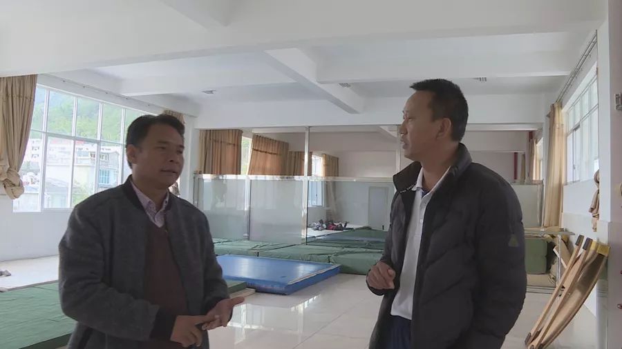 中國(guó)代表隊(duì)云南寧洱籍選手王俊文摘得世界冠